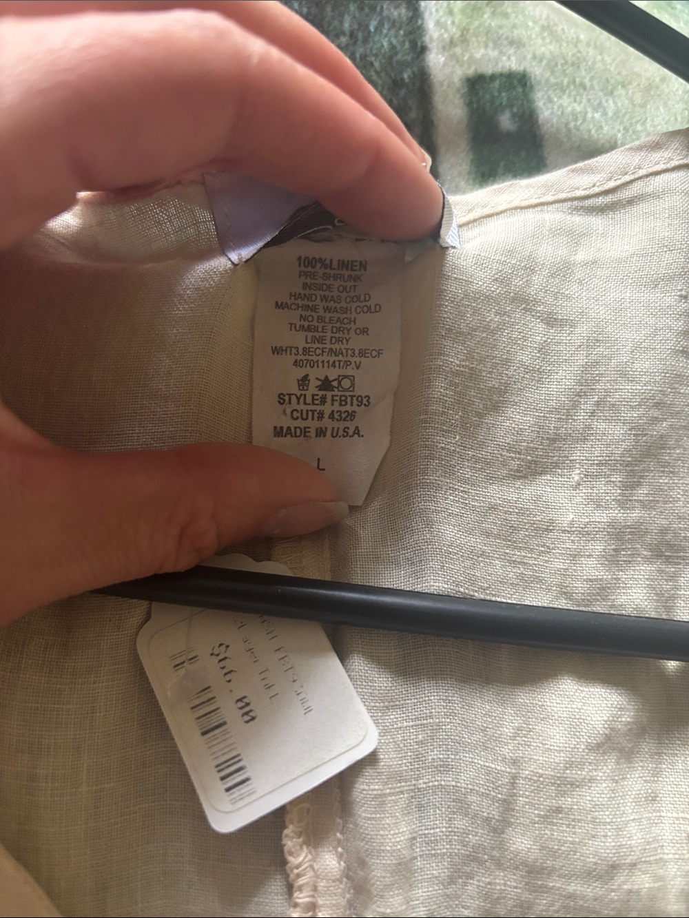 Sundance Light Beige Linen-Blend V-Neck Sleeveless Tank Top - Picture 3 of 3